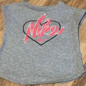 Nike Toddler Girls' Gray Heart Logo Tee Shirt Top Size 4T‎